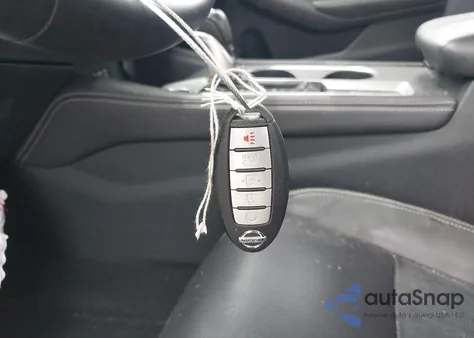 2019 Nissan Altima 2.5 Platinum z USA, uszkodzony, nr VIN 1N4BL4FV3KC144112